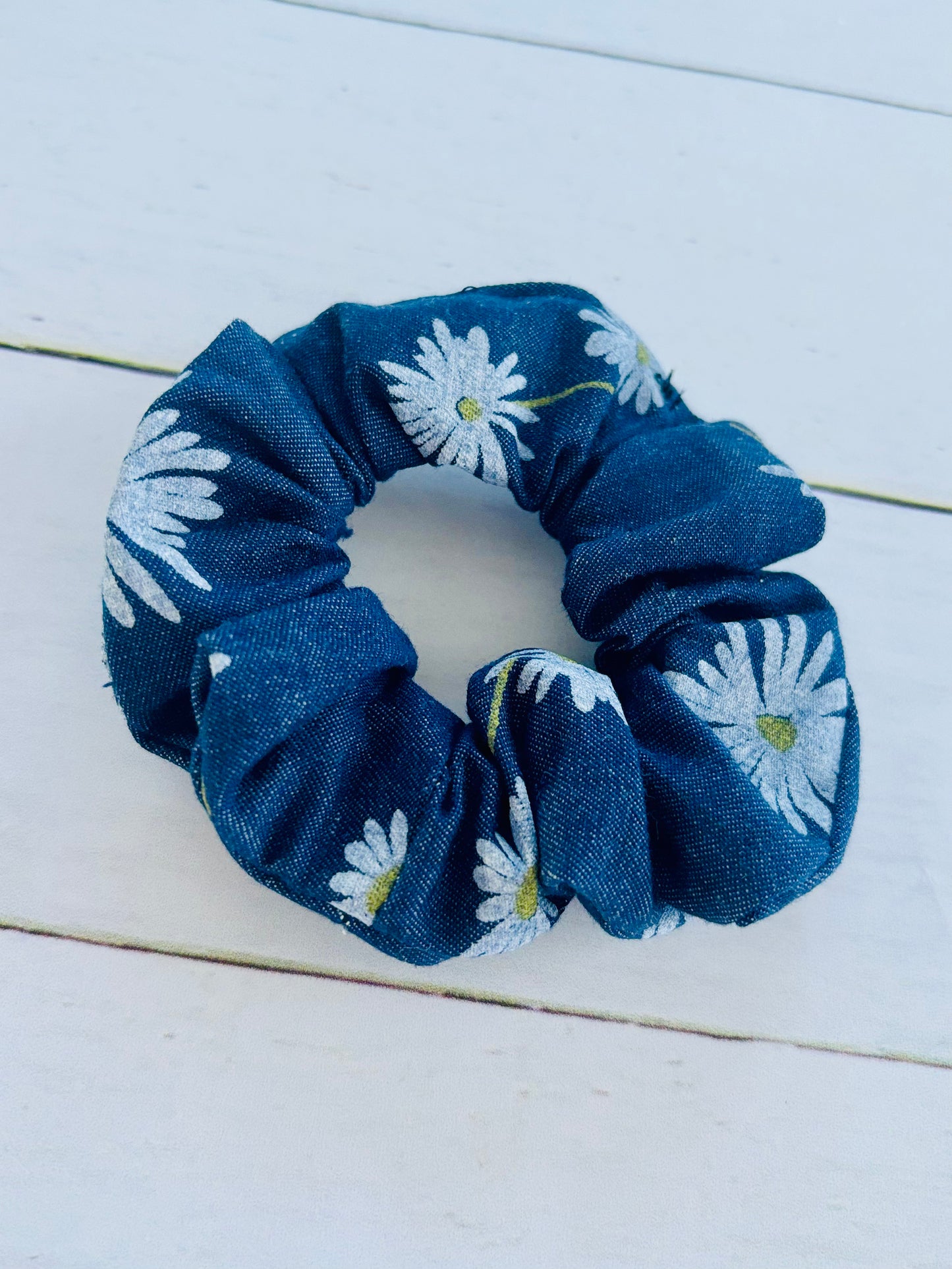 Daisy & Navy Mini Scrunchie