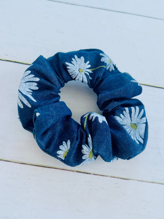 Daisy & Navy Mini Scrunchie